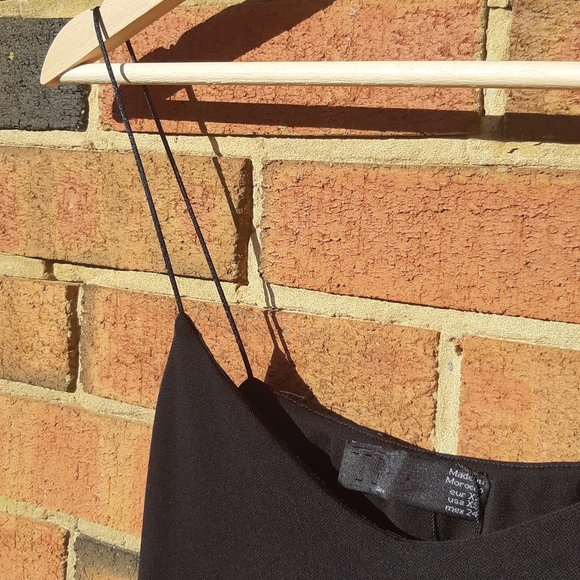 Effortless Zara little black dress! - Picture 2 of 7